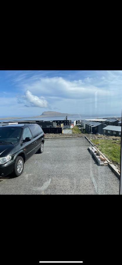 Modern Apartment With City & Oceanside View Tórshavn Kültér fotó